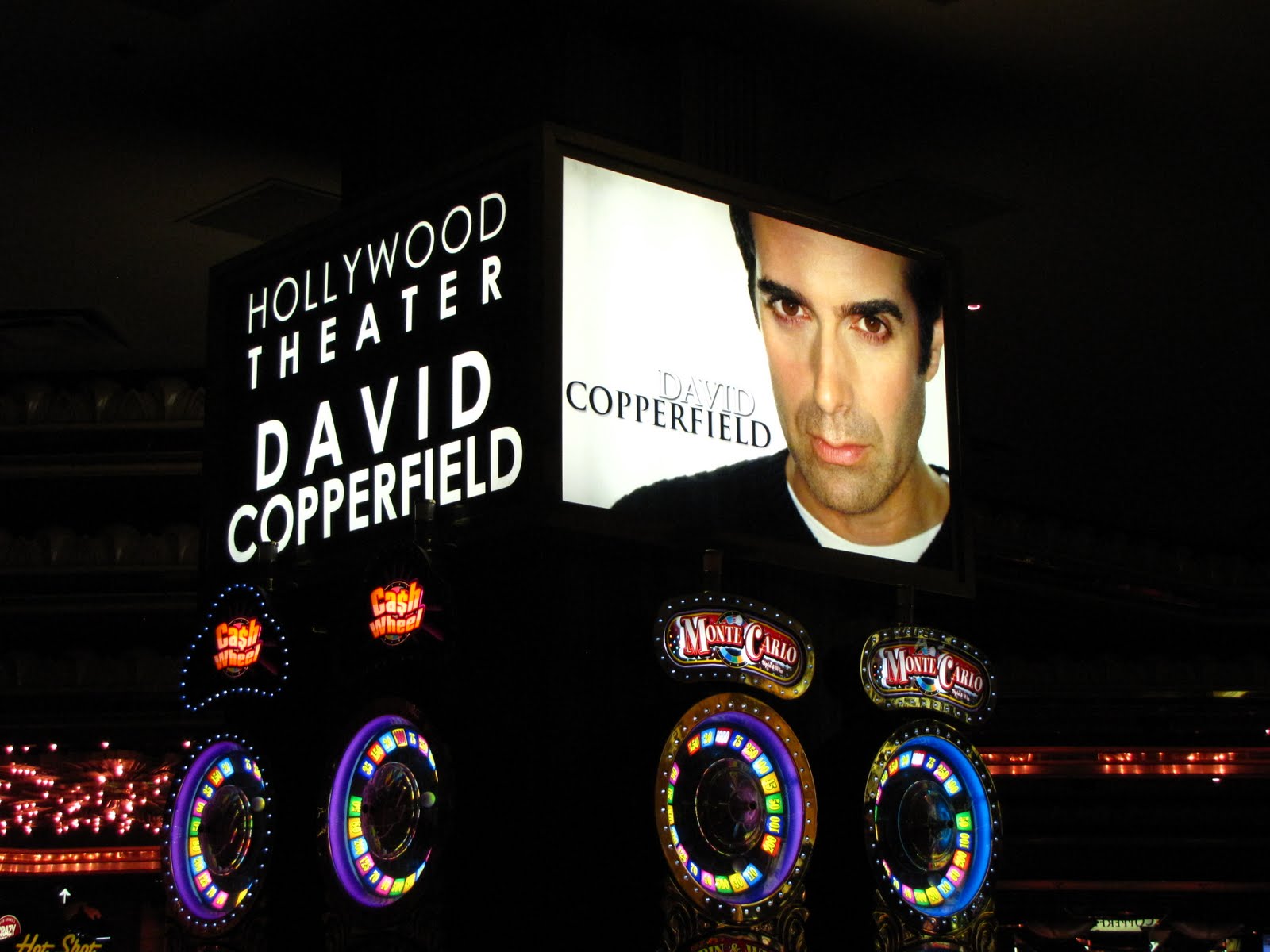 http://www.topshowslasvegas.com/wp-content/uploads/2011/08/David-Copperfield.jpg